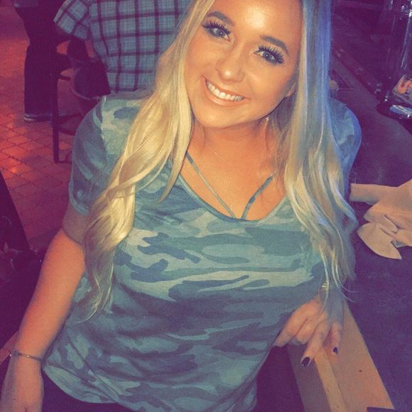 Meet your Posher, Baylee - Picture 1 of 1